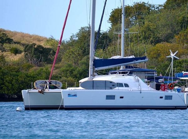 Lachez Prise Crewed Catamaran Charter