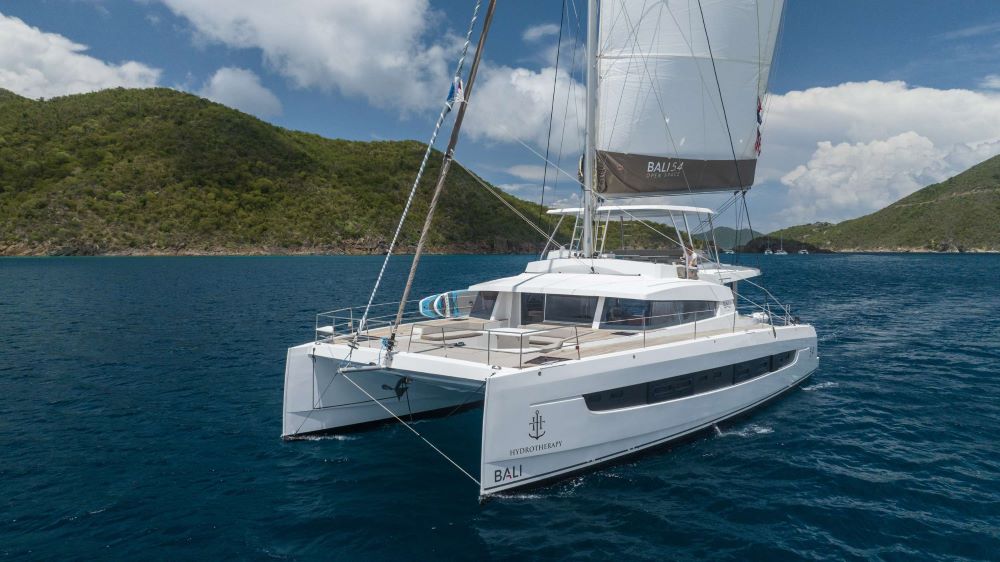 Hydrotherapy 54 Crewed Catamaran Charter