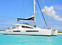 Catamaran Luar