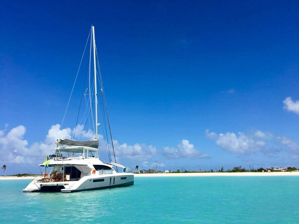 catamaran charter bvi crewed