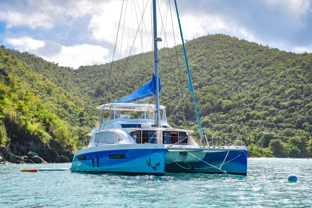 Touch the Sky 5.8 Crewed Catamaran Charter